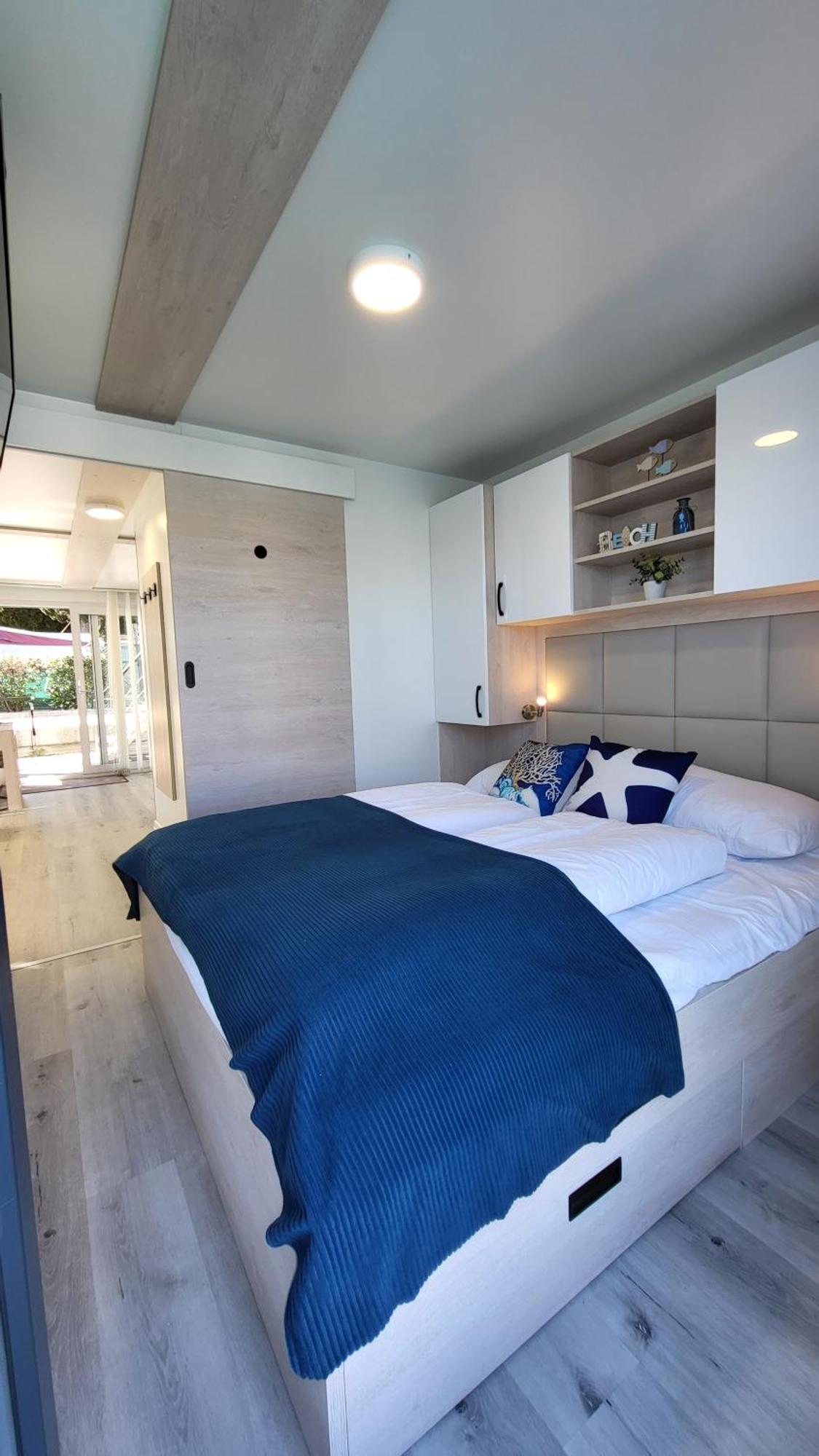 Floating House - Marina Pearl Lägenhet Portorož Exteriör bild