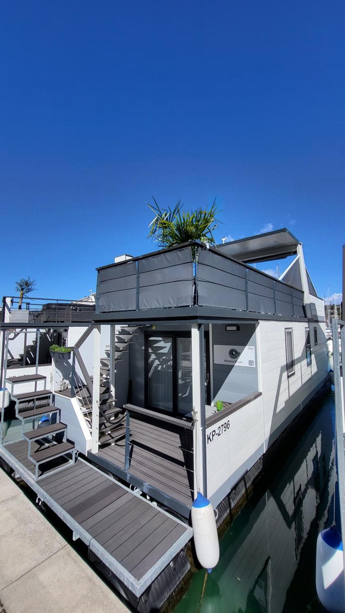 Floating House - Marina Pearl Lägenhet Portorož Exteriör bild