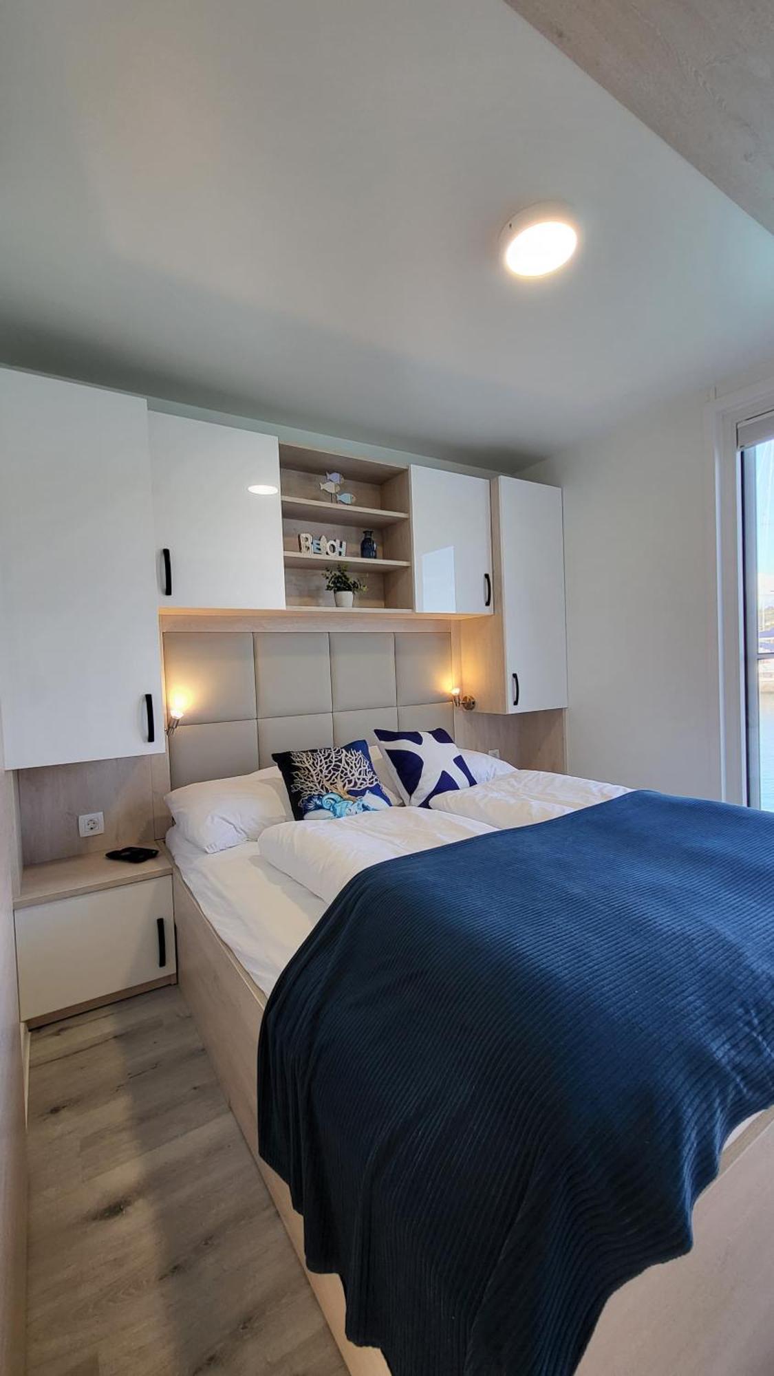 Floating House - Marina Pearl Lägenhet Portorož Exteriör bild